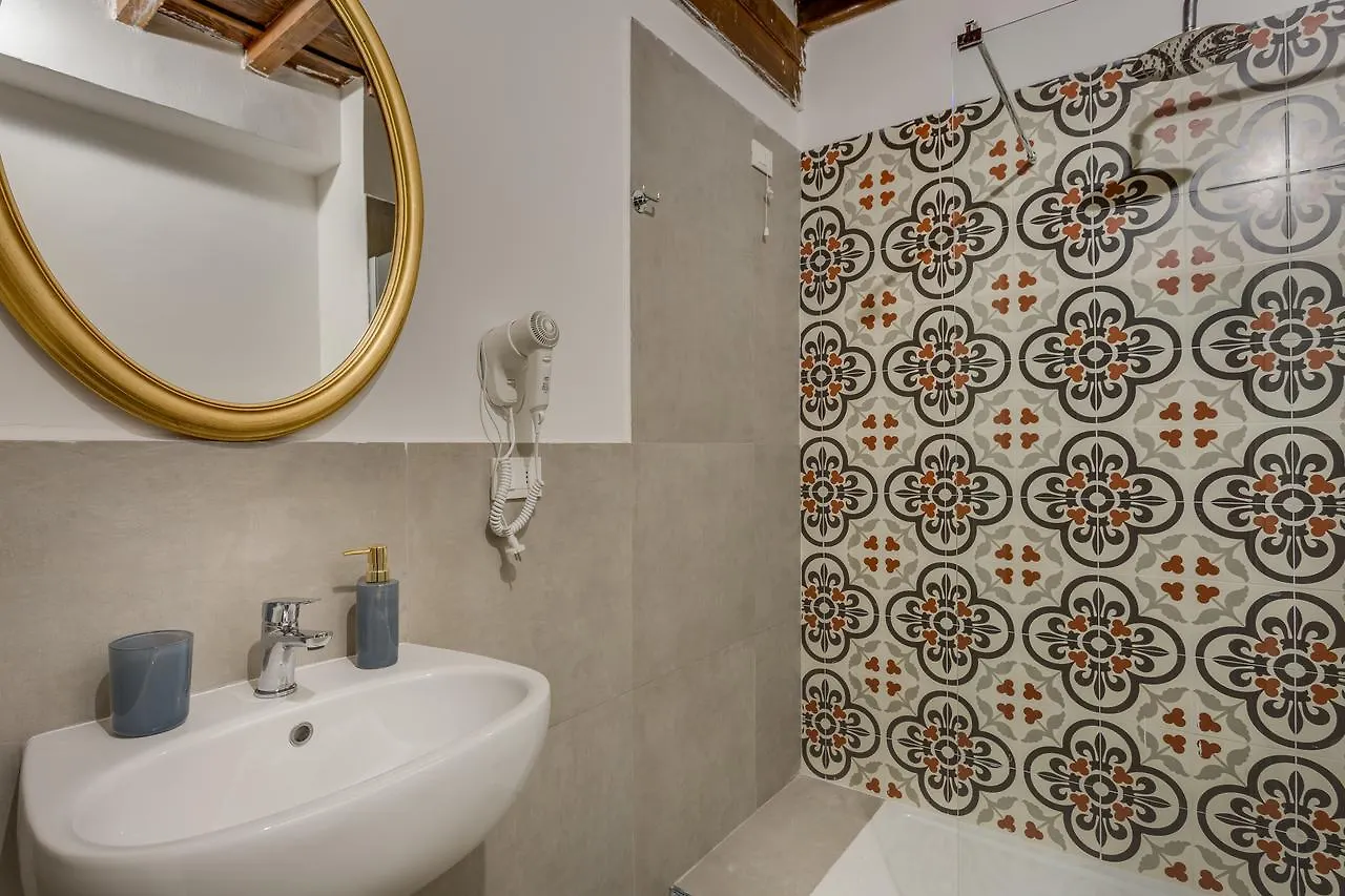 Residenze D'Epoca Collection-Sant'Anna Bed & Breakfast Florence