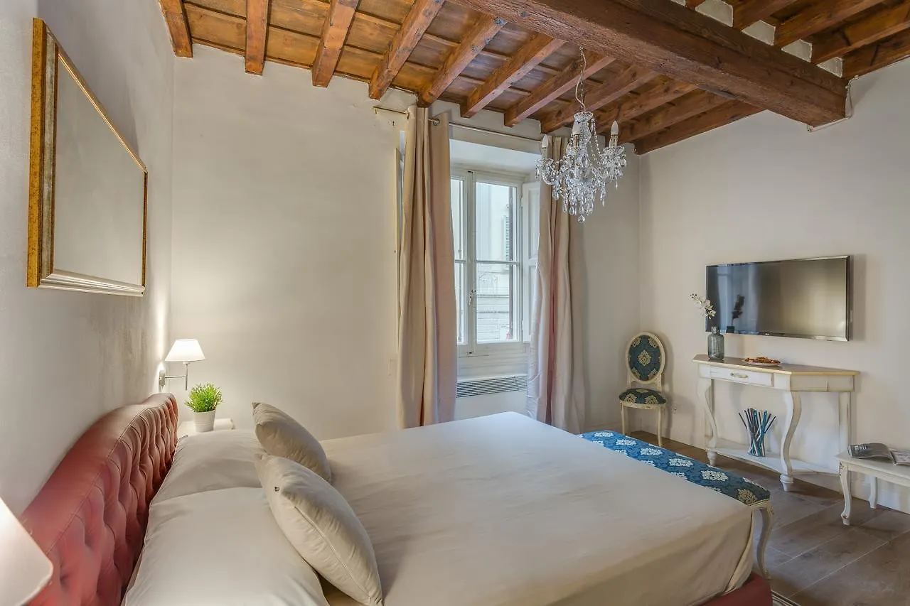 Residenze D'Epoca Collection-Sant'Anna Bed & Breakfast Florence