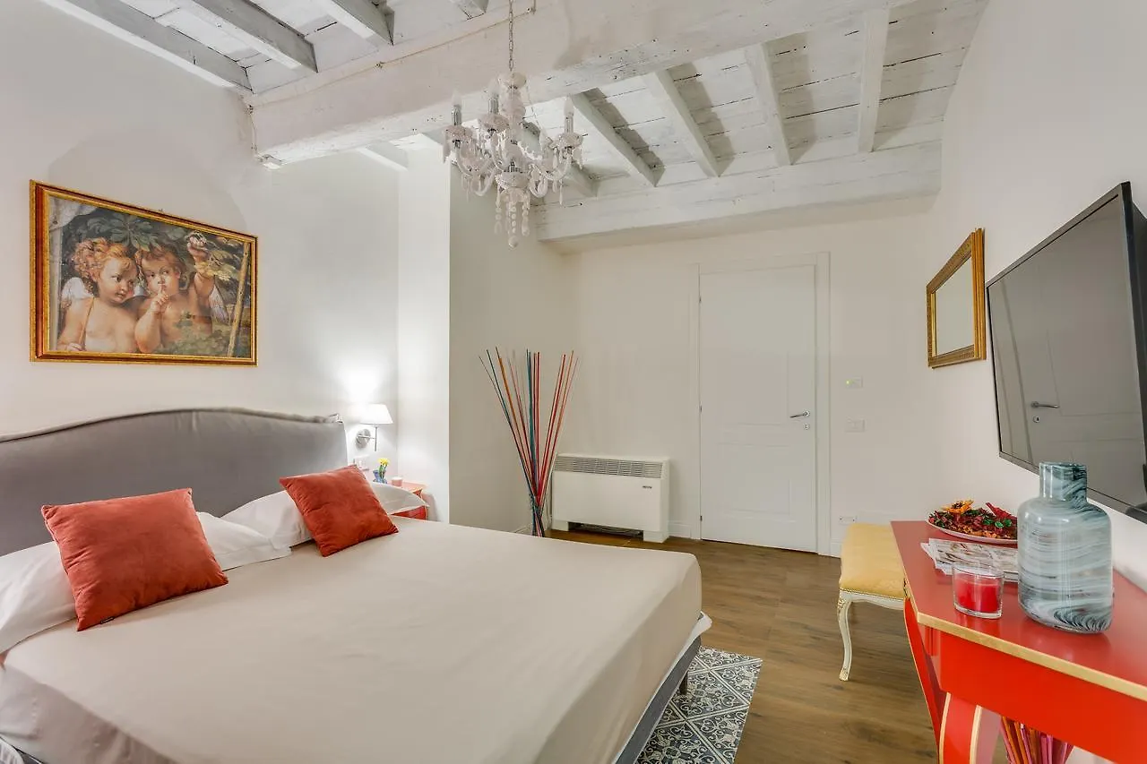 Residenze D'Epoca Collection-Sant'Anna Bed & Breakfast Florence